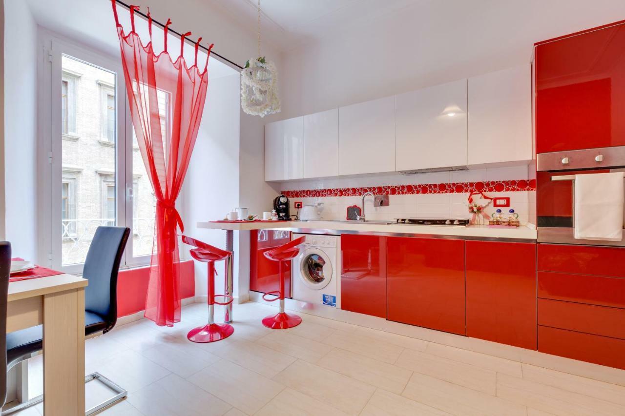 New In! Sophie At Colosseum Apartment *