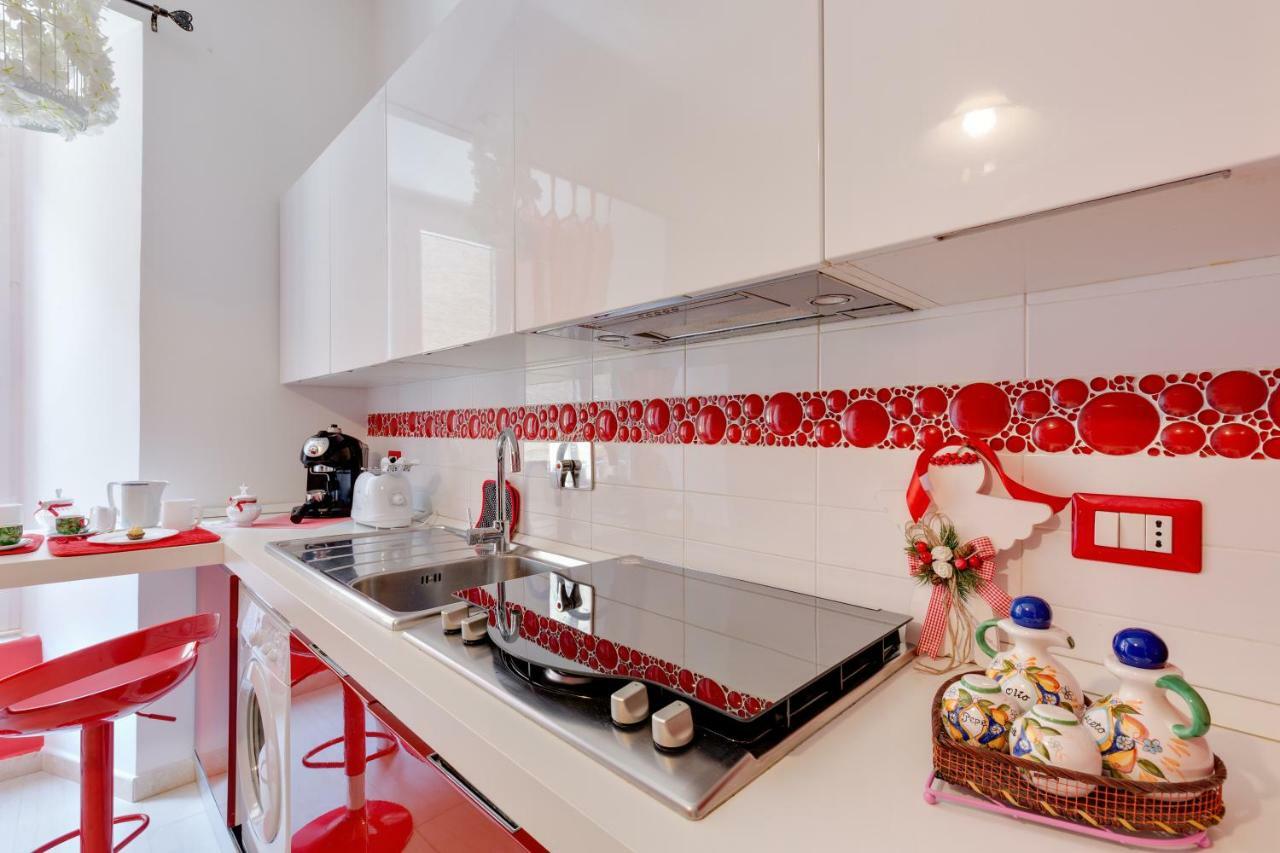 Apartment New In! Sophie At Colosseum Rome