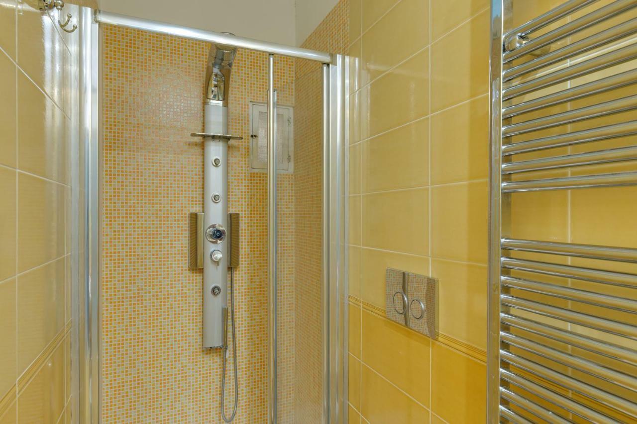 Apartment New In! Sophie At Colosseum Rome