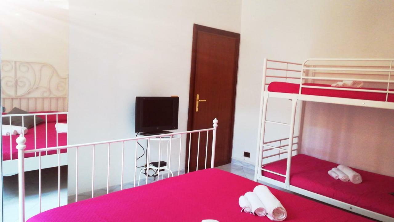 Rhome Sweet Rhome * Roma