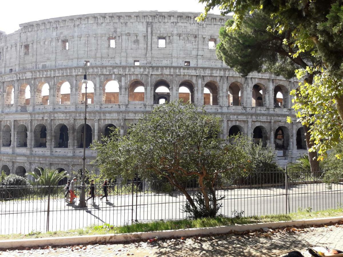 La Romàntìca Al Colosseo Appartamento *