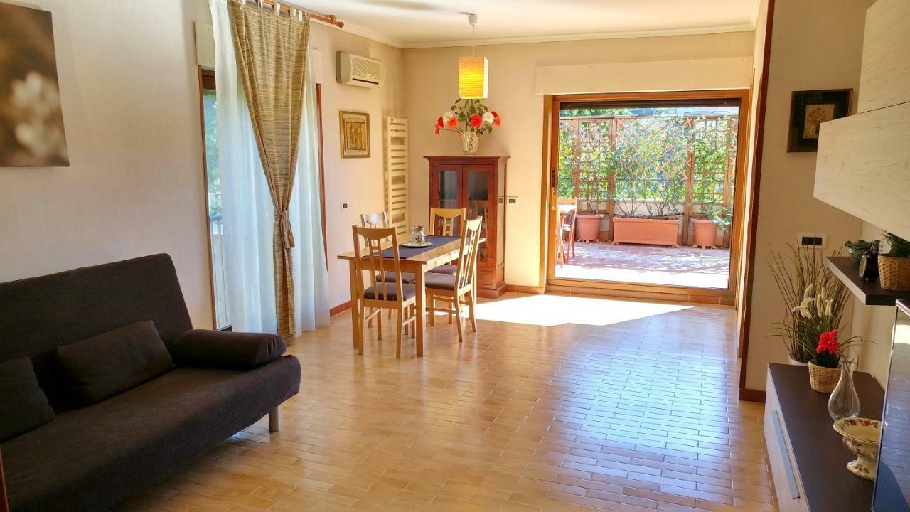 Terrace22 - Delizioso Attico Ben Collegato Apartamento Roma