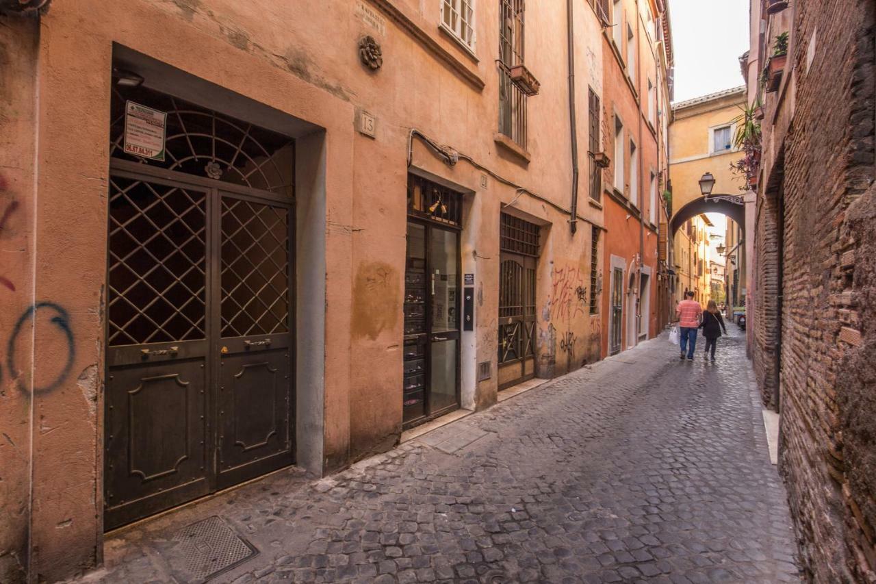 Amazing In Piazza Navona * Roma