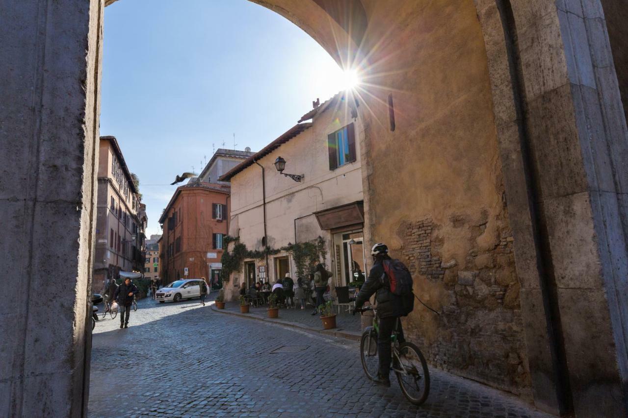 Feriehus Enchanting Loft In Trastevere *
