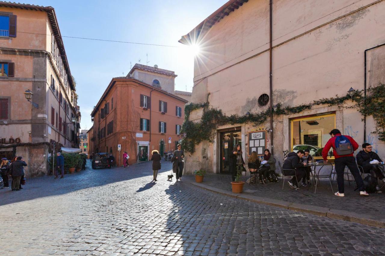 Feriehus Enchanting Loft In Trastevere