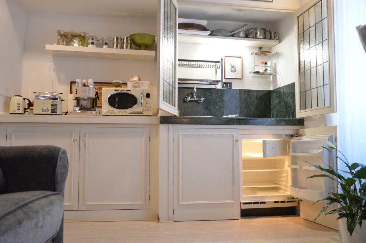 Historic Center - Elegant With Charming Antiques - Raffaello * Rom