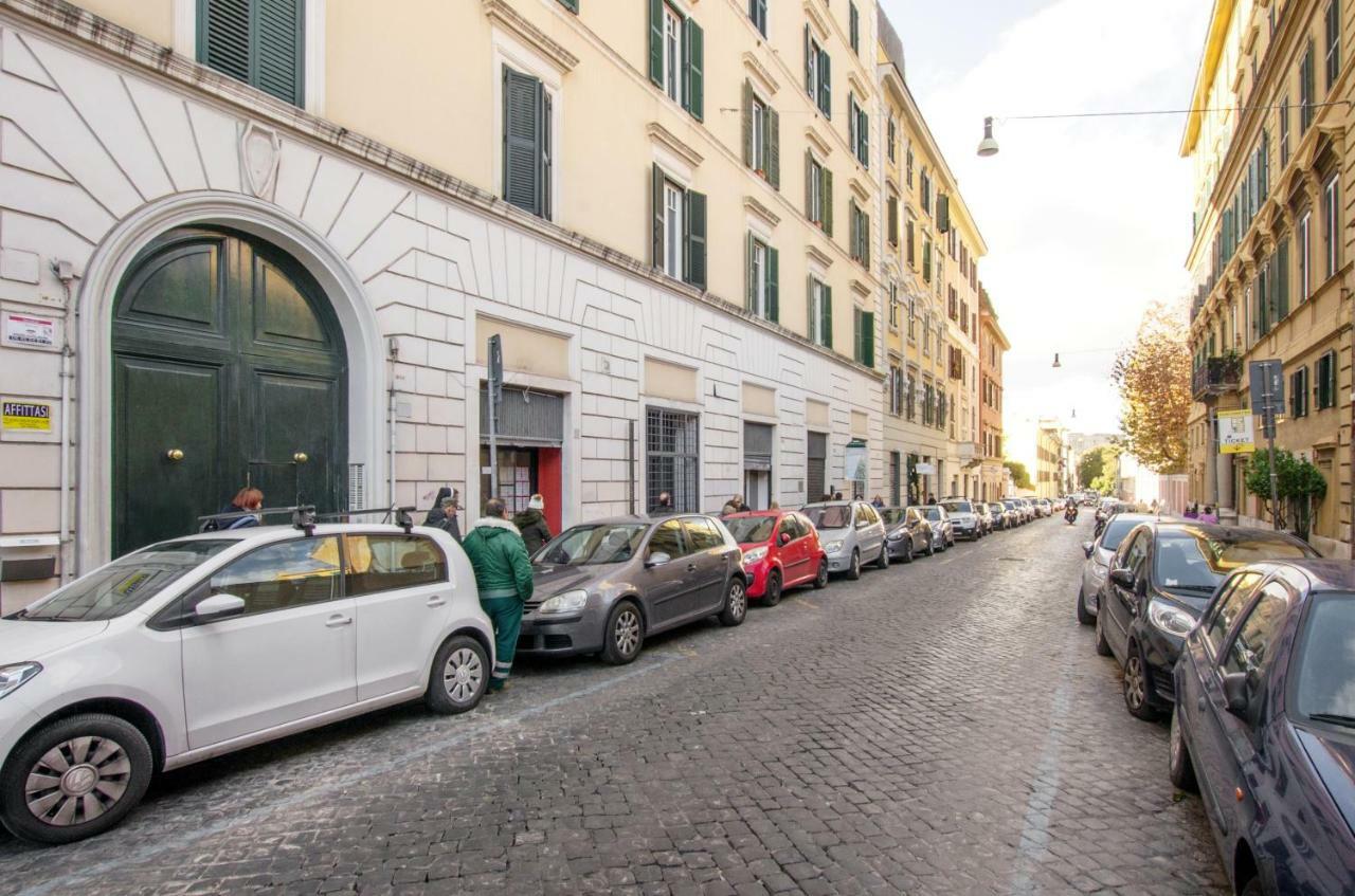 Appartamento La Romàntìca Al Colosseo Roma