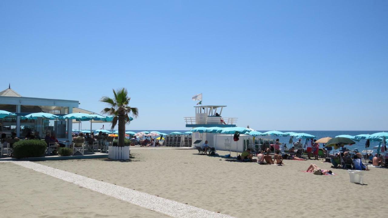 The Red Box On The Beach Casa de férias Roma