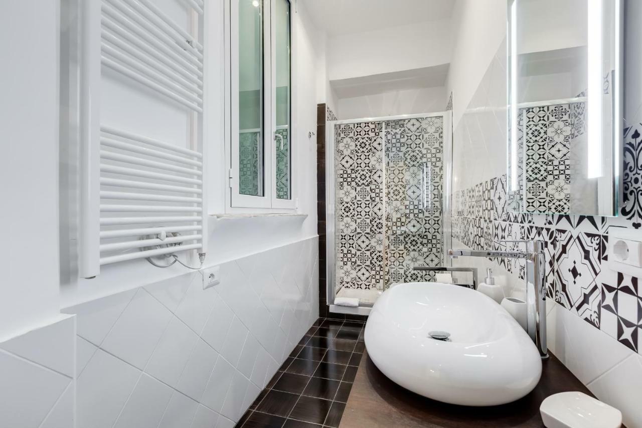 Apartment Valadier Rome
