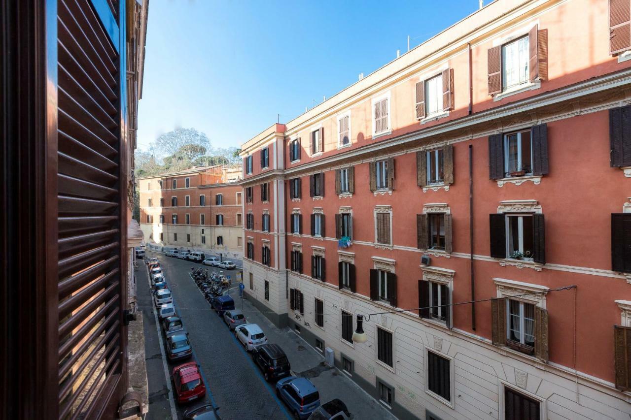 Boutique Domus Trastevere Bertani Rom