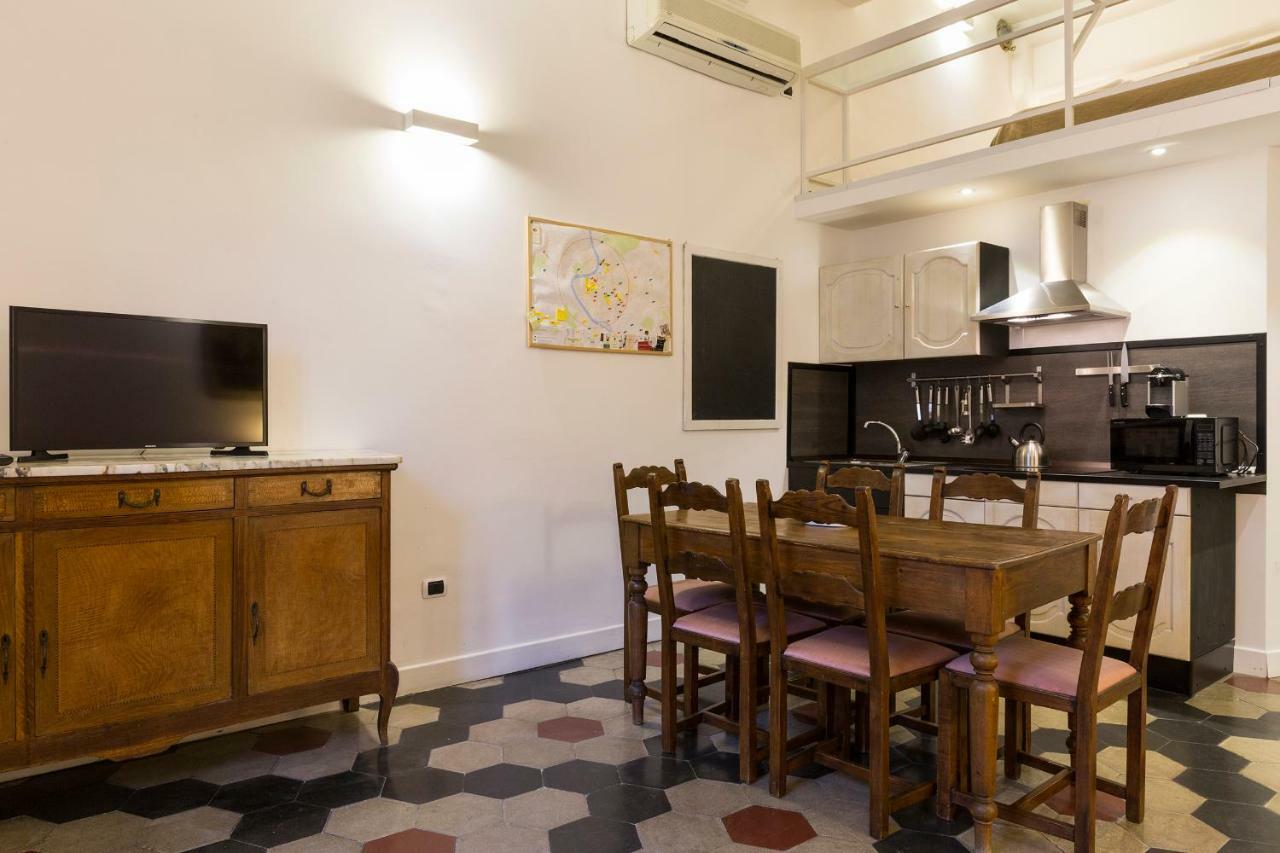 Navona Square Apartment *