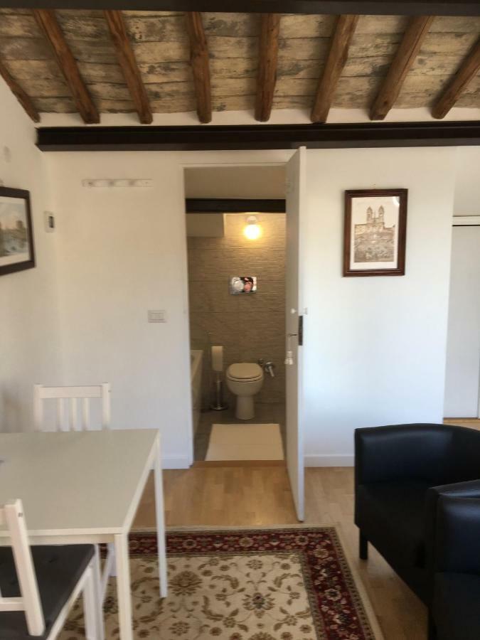Montoro 15 Attic * Roma