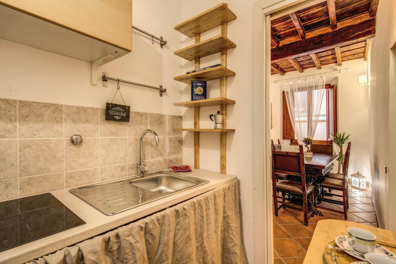 Apartment Fresh House Trevi 1