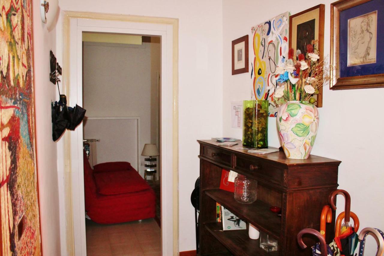 House 2* Rom