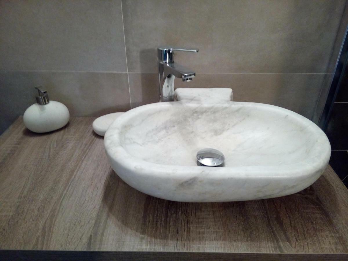 Glicini 2* Rom