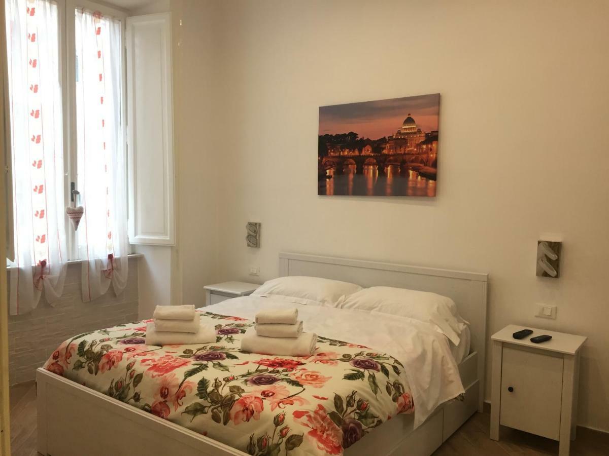 Apartment Sweet Roman Dream