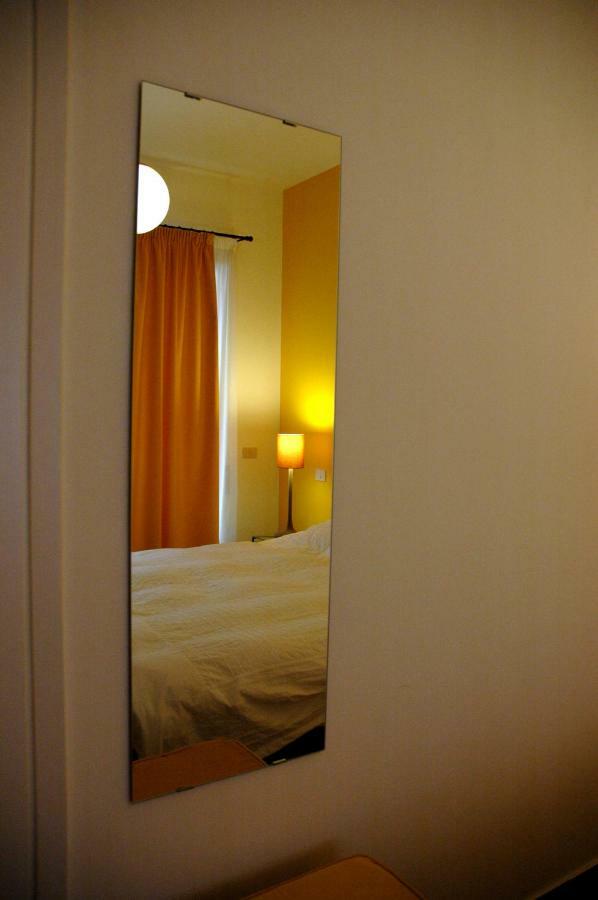Pensión Bed And Business *