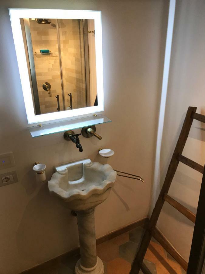 La Casa Dei Marmi Roma
