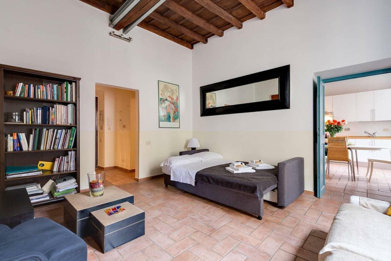 Domus Florea Apartment
