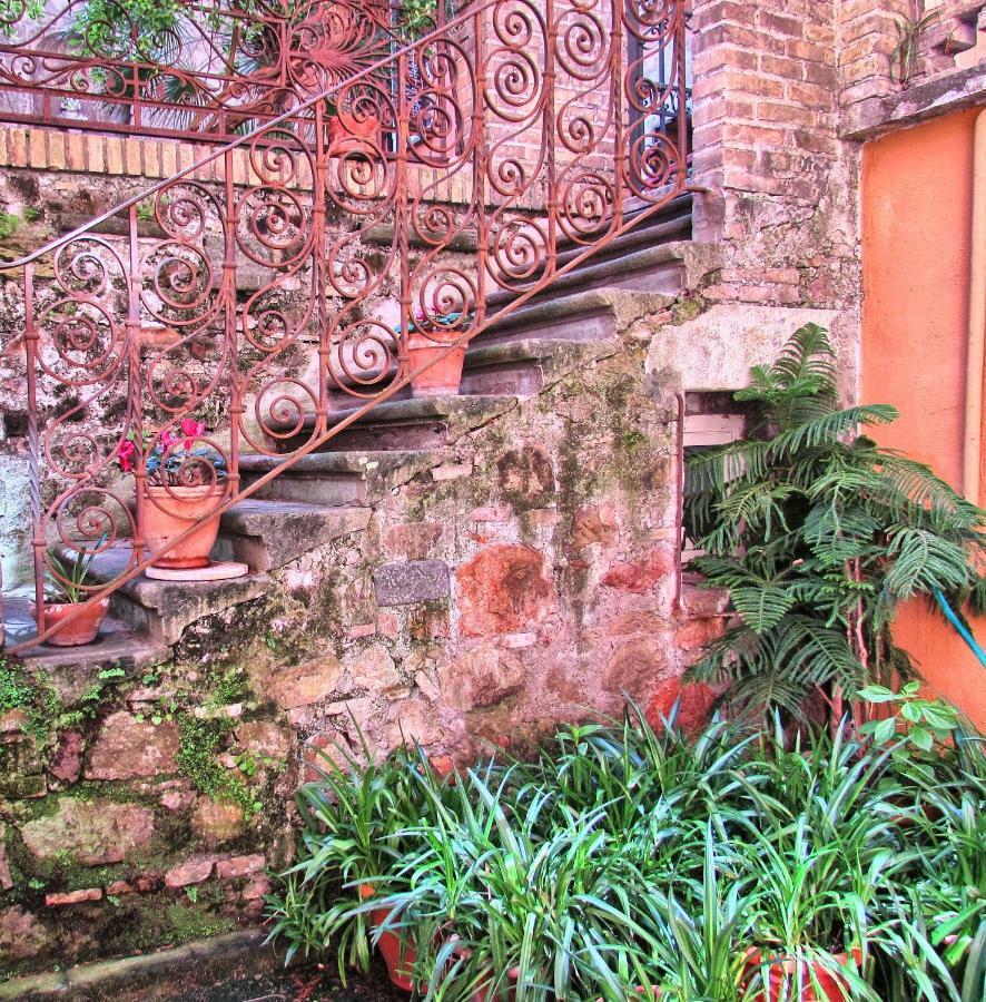 Santonofrio Apartamento *