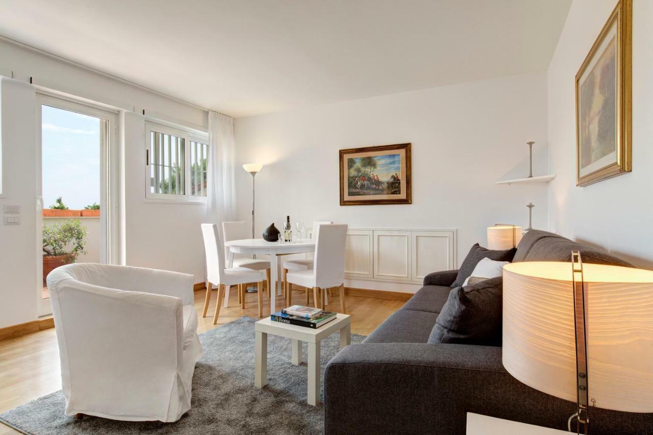 Le Di Andrea Piccolomini San Peter - Terrace Flat Apartment Rom