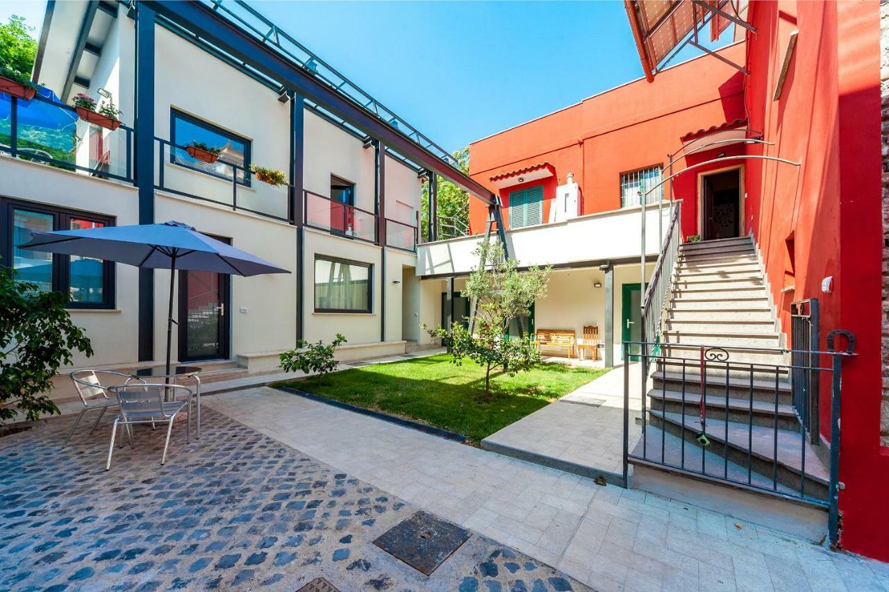Il Giardino Dell'argano Rosso Roma
