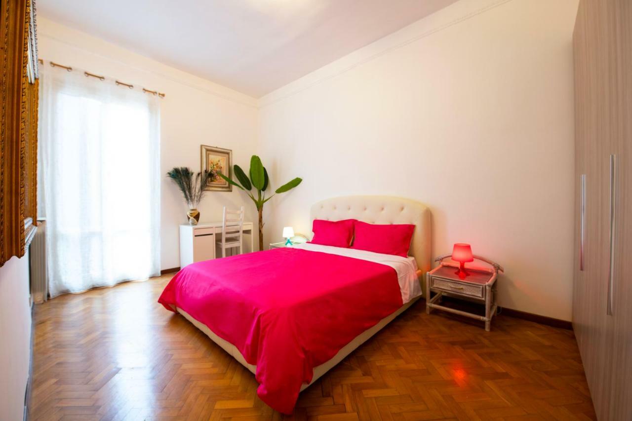 Tiberim Trastevere 10