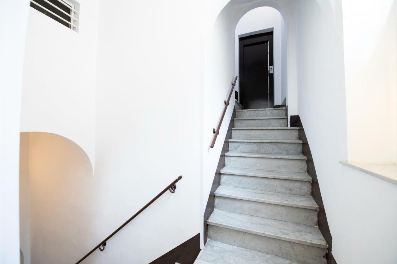 Tiberim Trastevere 10