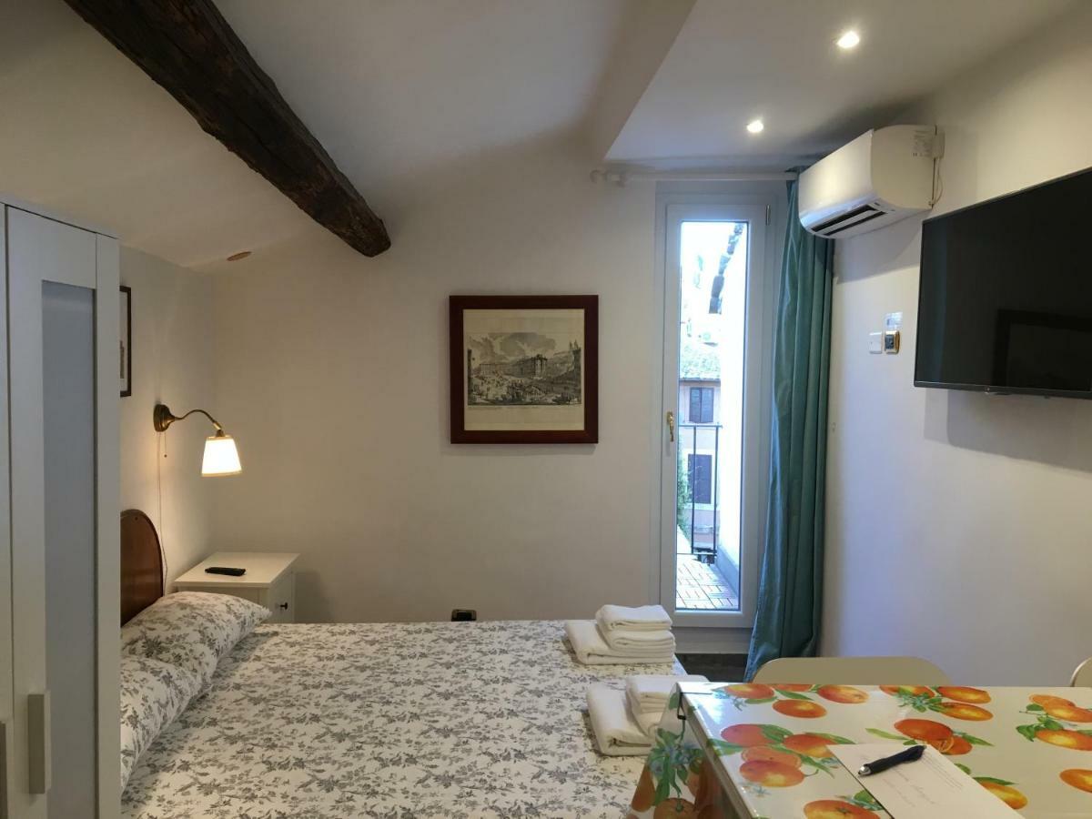 Apartamento M9 Pantheon Attic 11 Roma