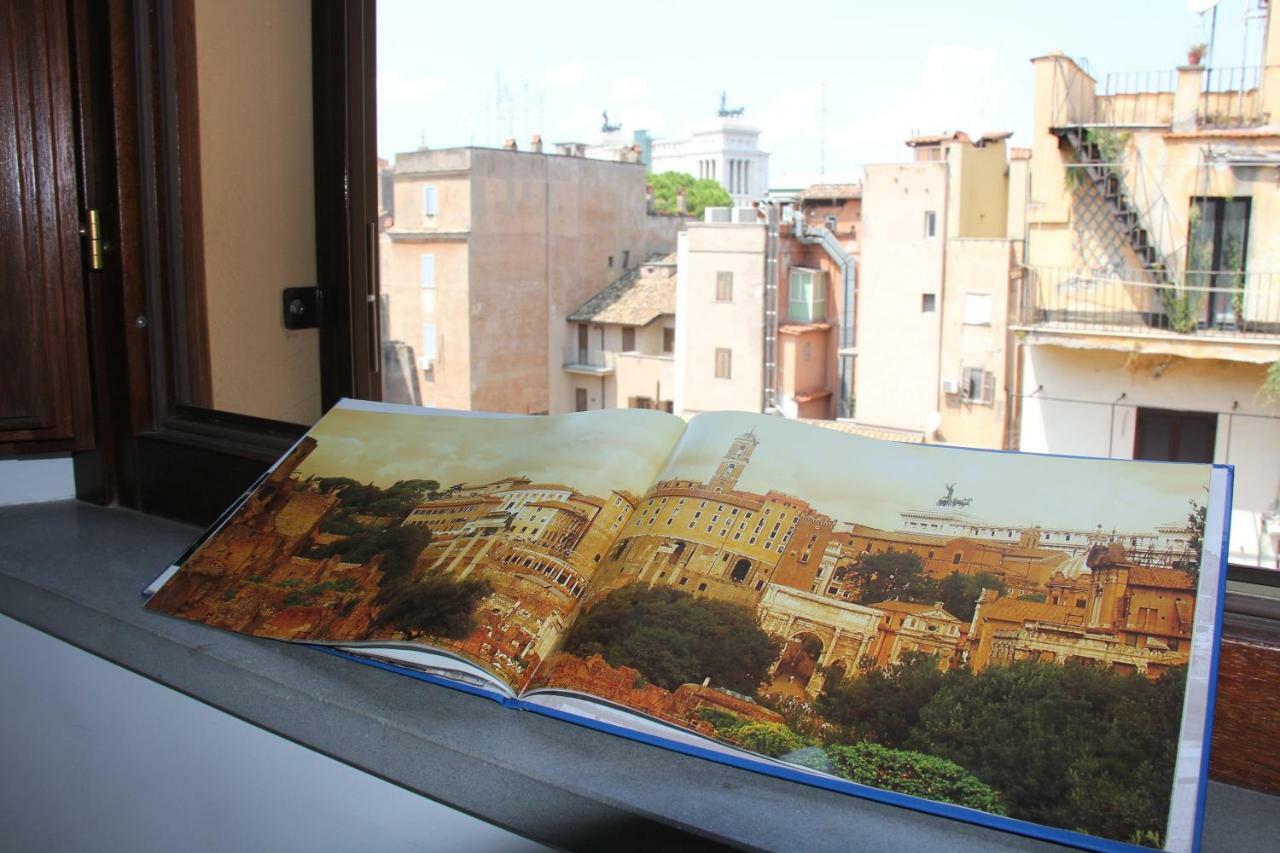 Appartamento Attico Al Colosseo Con Vista *
