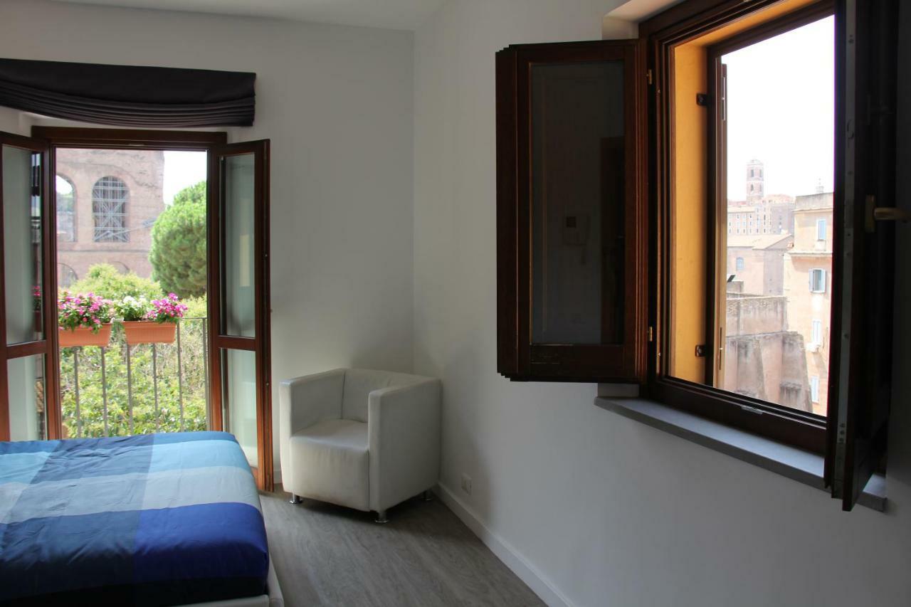 Appartamento Attico Al Colosseo Con Vista *