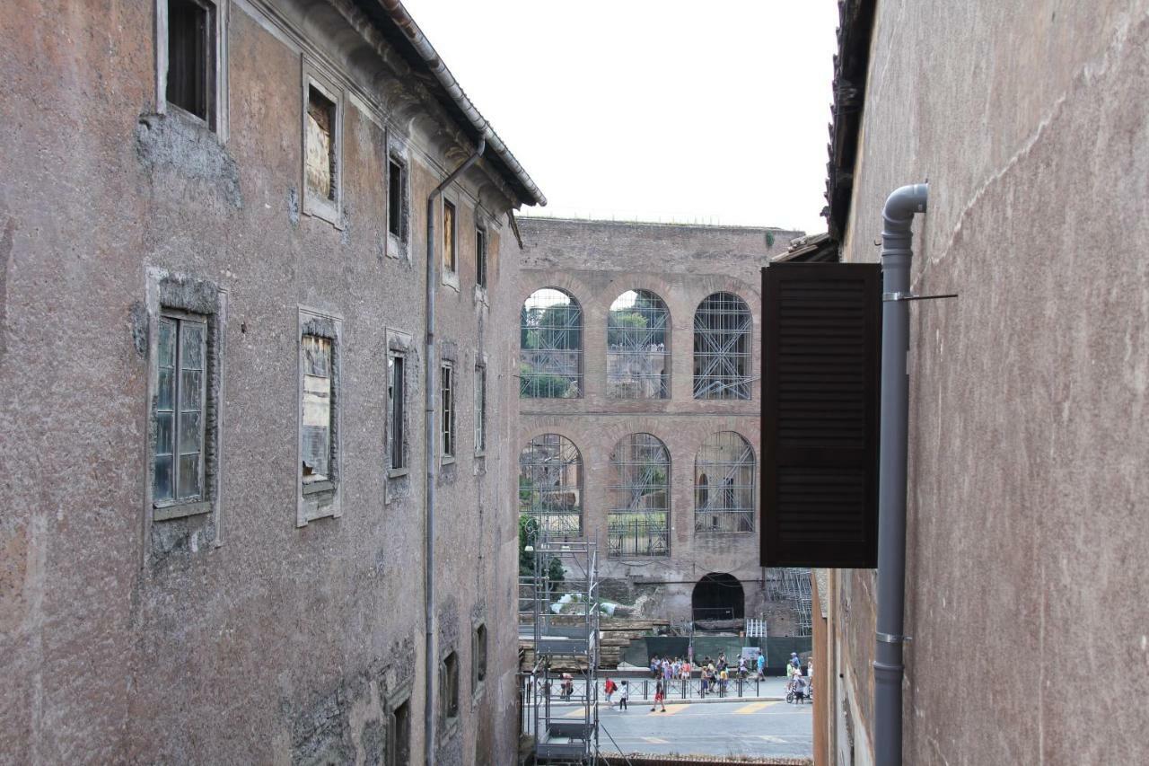Attico Al Colosseo Con Vista Appartamento