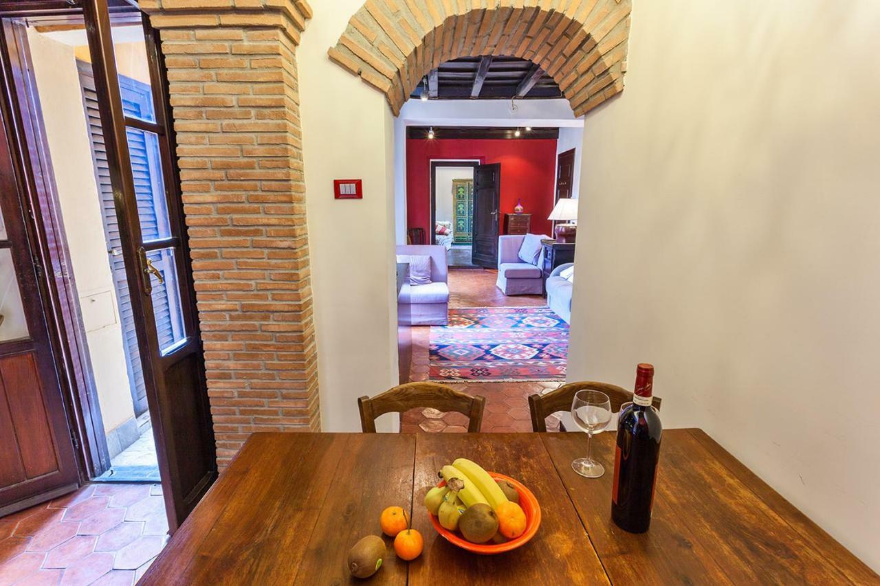 Apartment Charming Roman Holidays In Trastevere