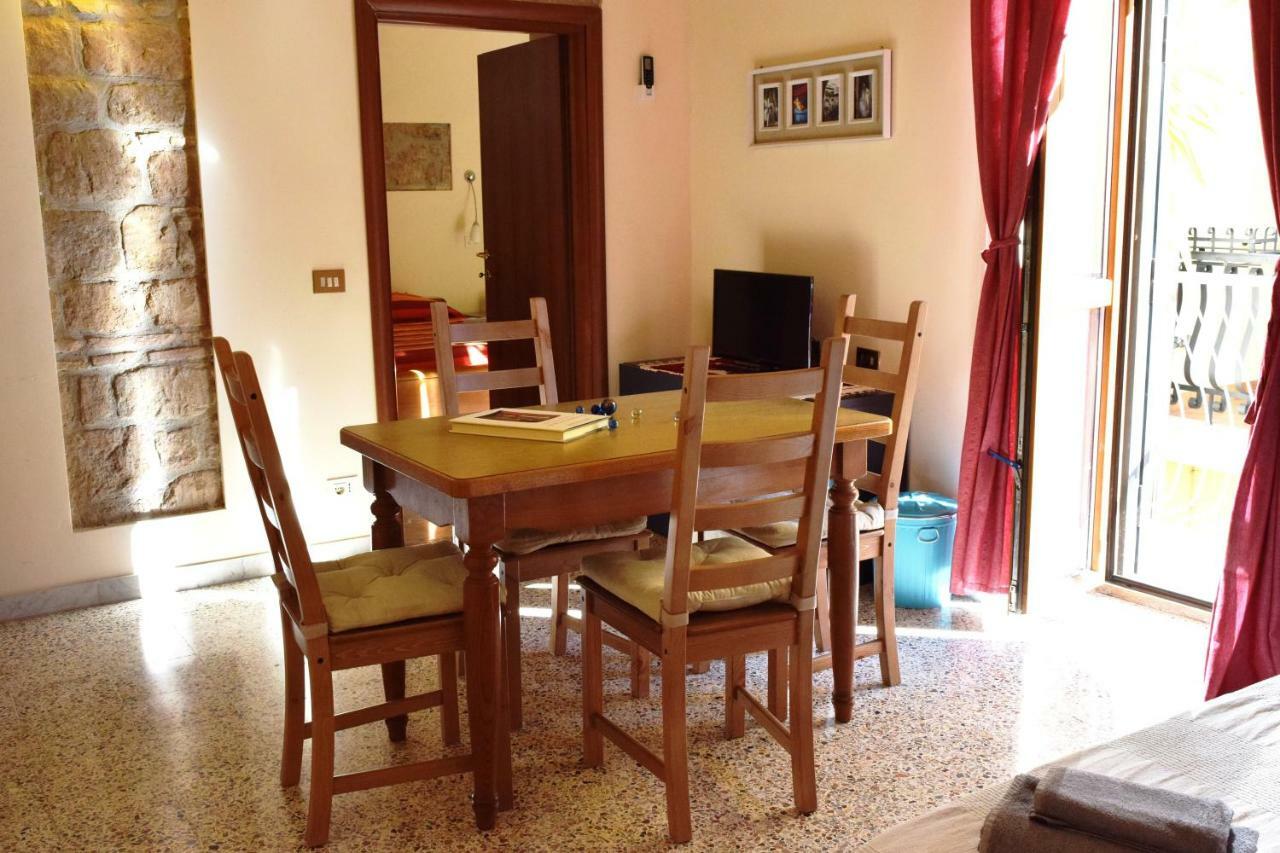 Appartamento Via Capo D'africa 19 *