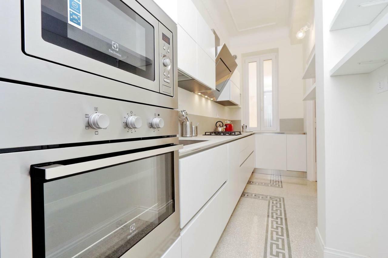 Modern Quirina 300 Mt From Vatican *