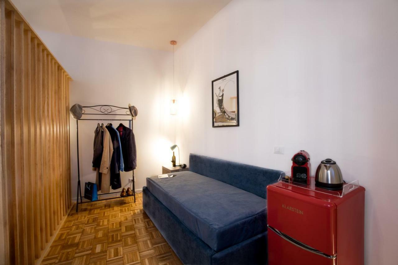Amazing Trevi Fountain Apartment