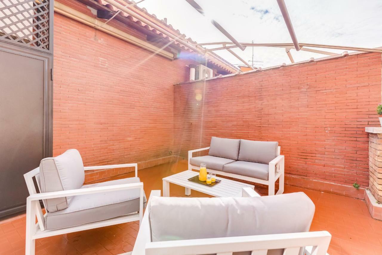 Trevi Area Penthouse Appartamento