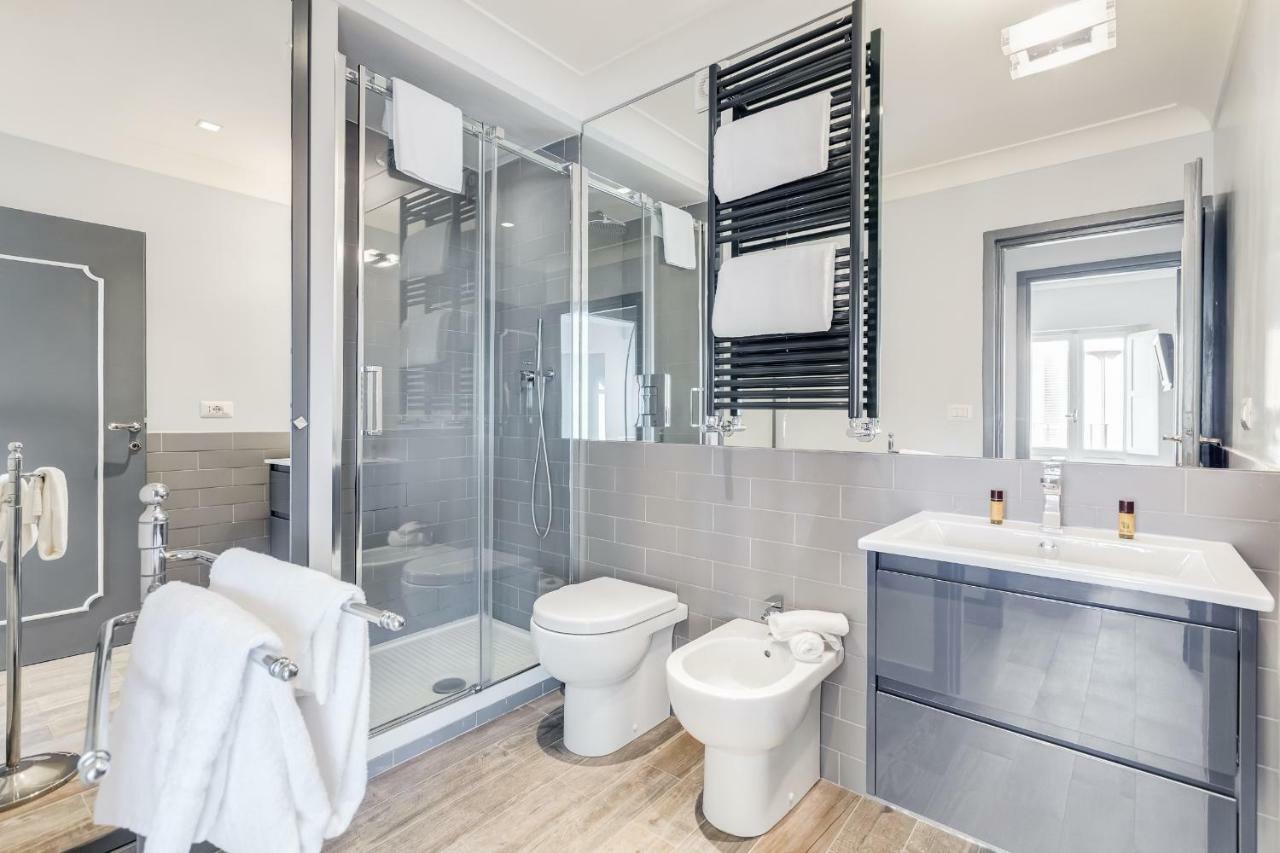 Trevi Area Penthouse Appartamento