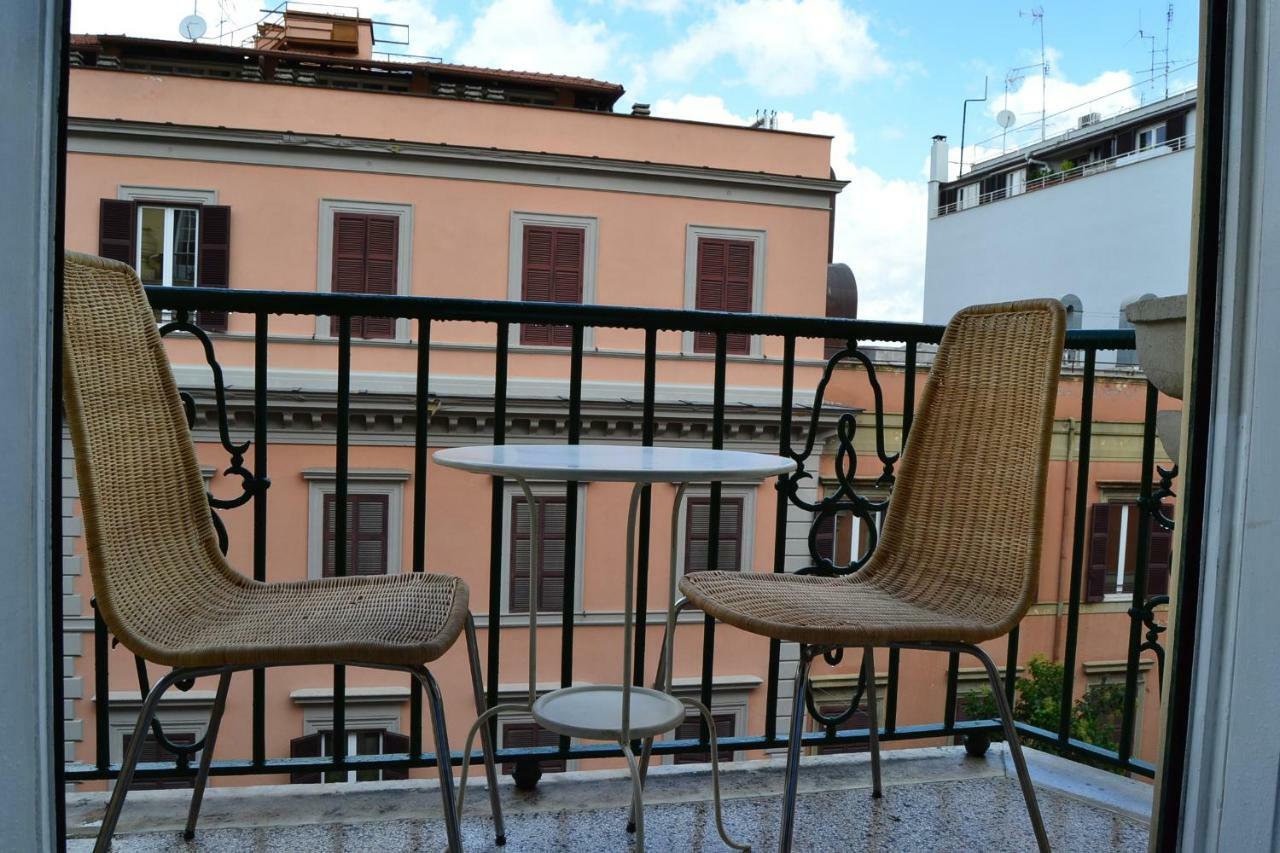 Casa de hóspedes Amoroma Vatican 2*