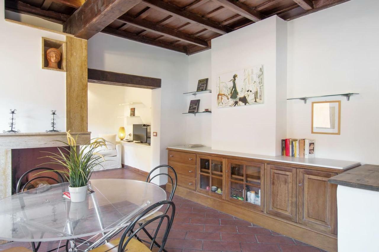 38 Vicolo De' Cinque Appartamento Roma
