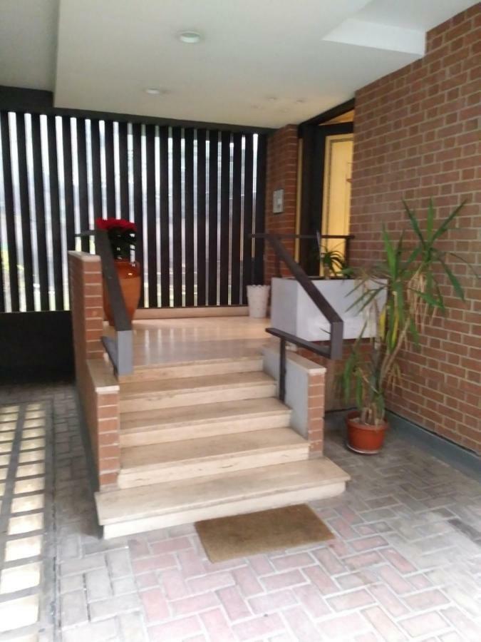 Rosso Frida Apartment