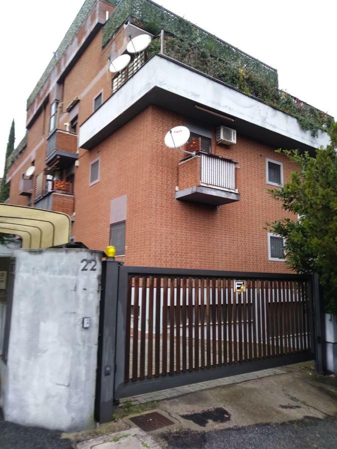 Apartment Rosso Frida Rome