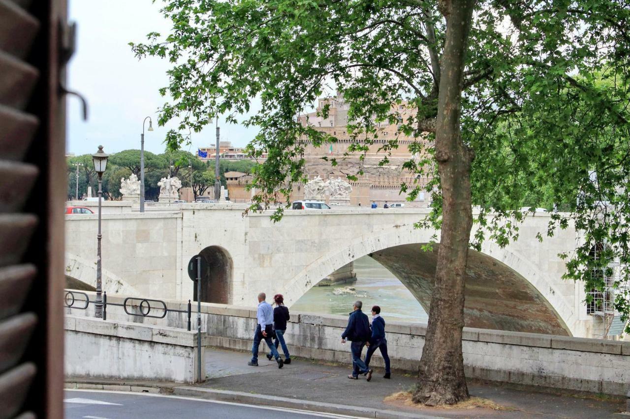 The Blu And Roma