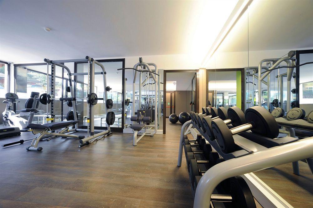 Zone Hotell 4*