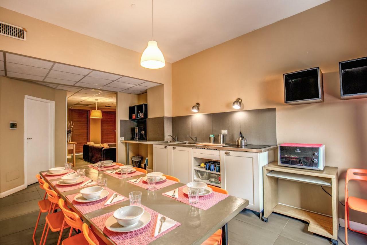 Tuscolano 6 Bedroom 6 Bathroom Appartamento *