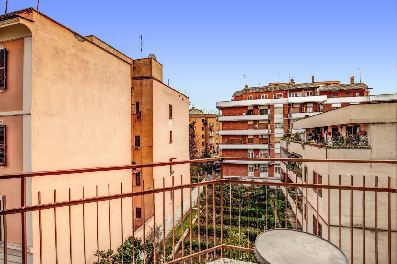 Tuscolano 6 Bedroom 6 Bathroom Appartamento *