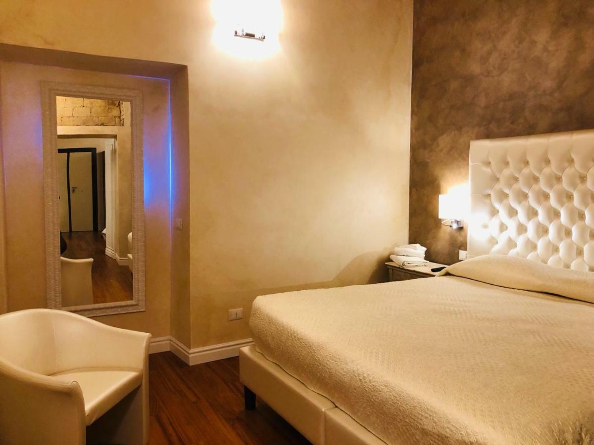 Luxury Frattina 34 Anelli * Roma
