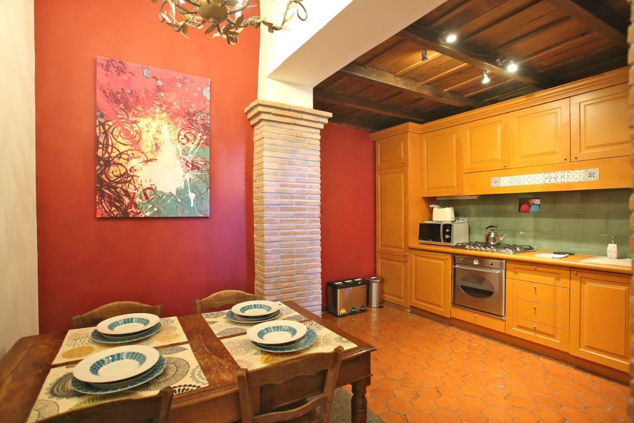 Apartment Charming Roman Holidays In Trastevere *