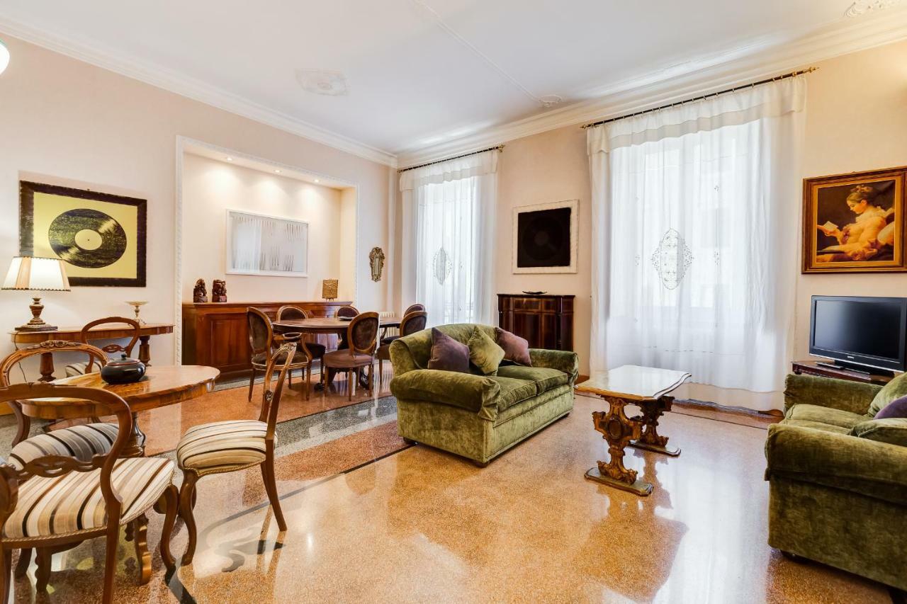 Tibullo - Classic & Elegant Center *
