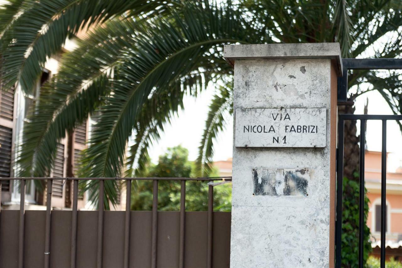 Via Nicola Fabrizi Apartamento